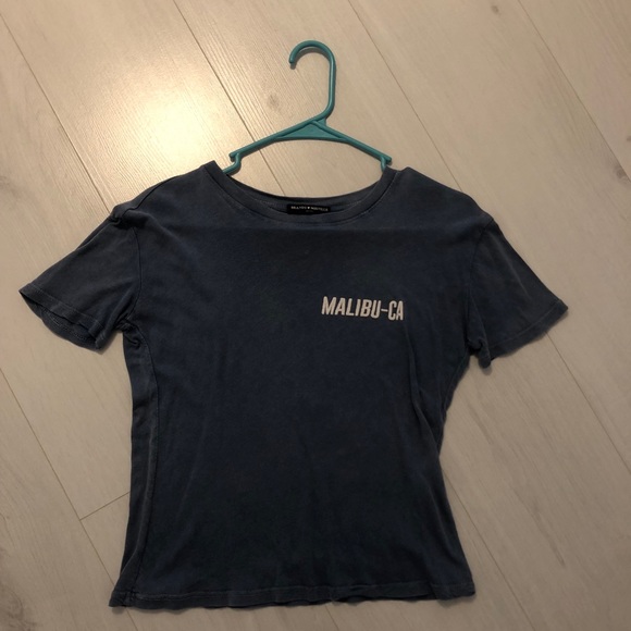 brandy melville tee - Picture 2 of 2